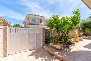 Detached Villa for sale in Los Altos