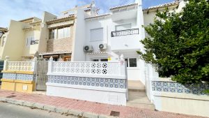 Town House for sale in Los Balcones