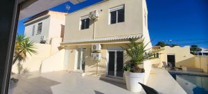 Detached Villa for sale in Los Balcones
