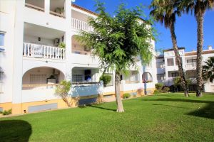 Apartment for sale in Villamartin