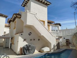 Detached Villa for sale in La Zenia