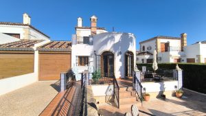 Detached Villa for sale in Algorfa