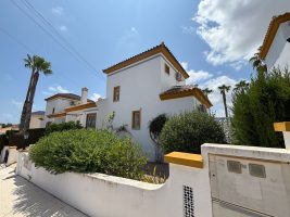 Detached Villa for sale in Villamartin
