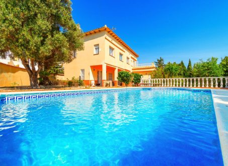 For sale: 4 bedroom house / villa in La Mata, Costa Blanca