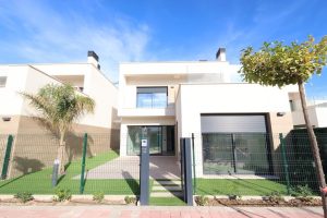 Detached Villa for sale in Los Alcazares