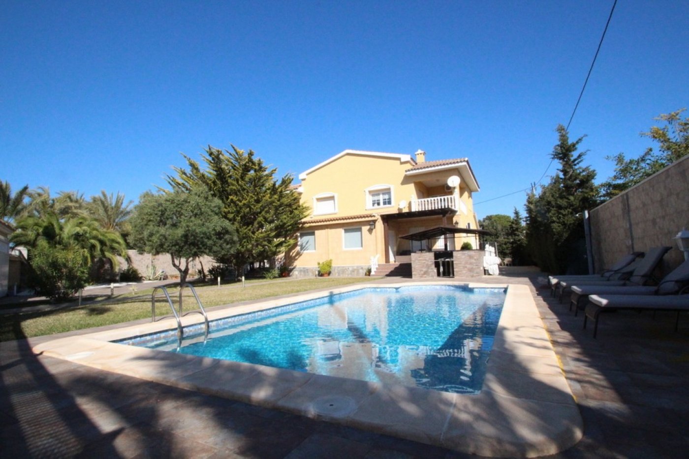 5 bedroom house / villa for sale in Cabo Roig, Costa Blanca