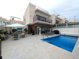 Detached Villa for sale in Villamartin