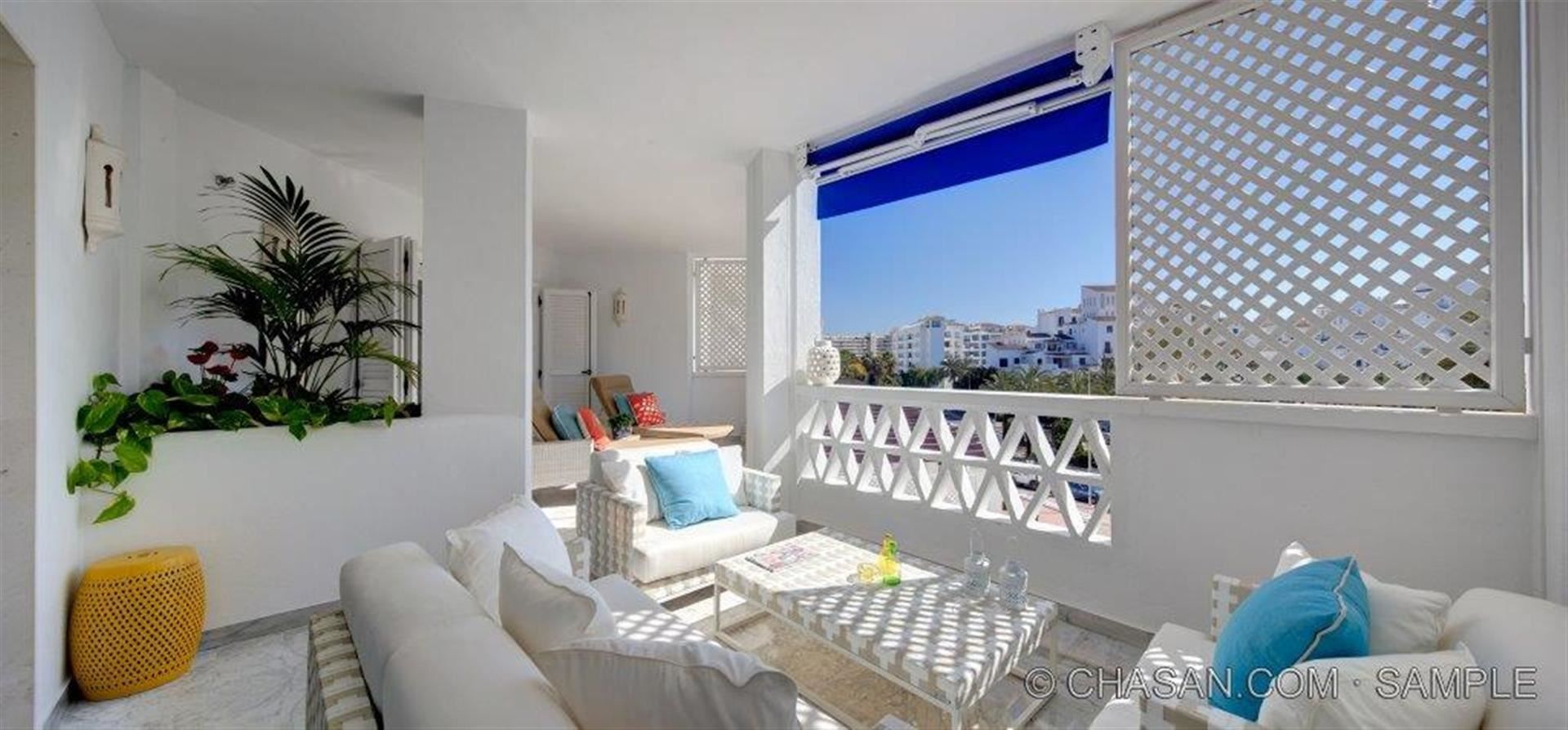 3 bedroom apartment / flat for sale in Marbella, Costa del Sol