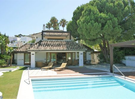 For sale: 4 bedroom house / villa in Marbella