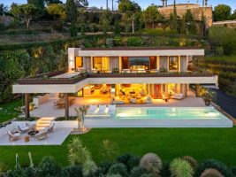 Villa for sale in Benahavís