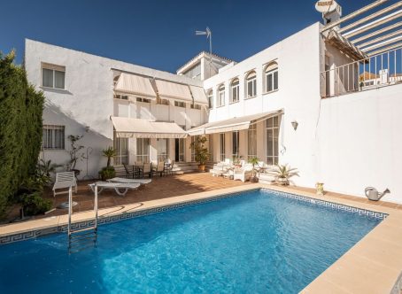 For sale: 5 bedroom house / villa in Marbella
