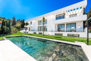 Villa for sale in Benahavís