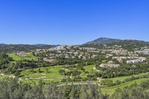 Town house for sale in Benahavís
