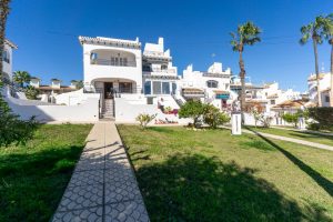 Apartment for sale in Villamartin