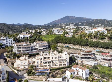 For sale: 4 bedroom apartment / flat in Benahavis, Costa del Sol