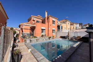 Detached Villa for sale in Villamartin