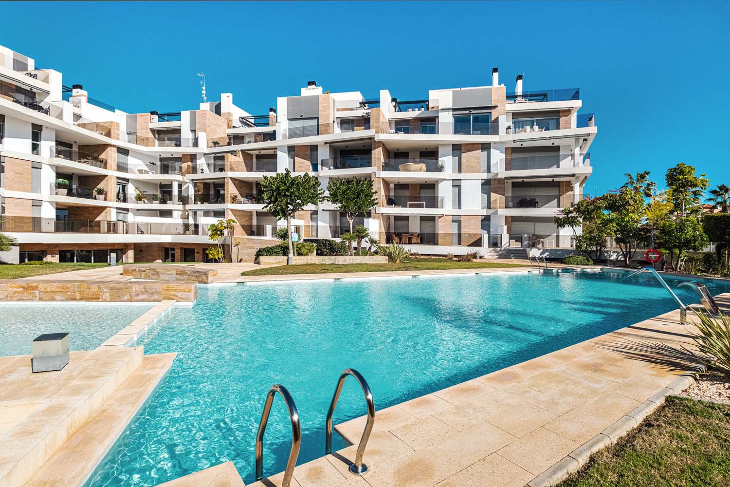 3 bedroom apartment / flat for sale in Cabo Roig, Costa Blanca