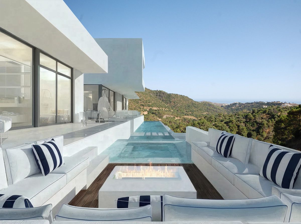 4 bedroom house / villa for sale in Benahavis, Costa del Sol