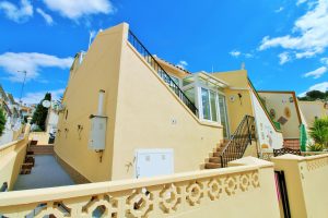 Bungalow for sale in Villamartin