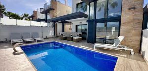 Detached Villa for sale in Cabo Roig