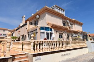 Quad House for sale in Playa Flamenca