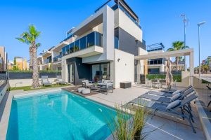 Detached Villa for sale in Cabo Roig