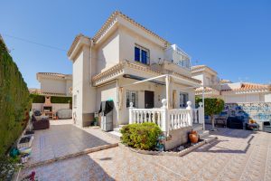 Detached Villa for sale in Playa Flamenca