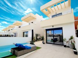 Detached Villa for sale in Los Montesinos