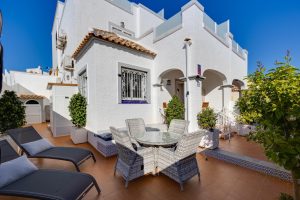 Quad House for sale in Los Altos