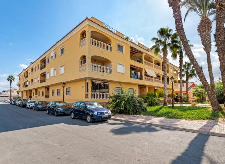 For sale: 4 bedroom apartment / flat in Jacarilla, Costa Blanca