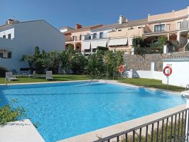Town house for sale in El Paraíso