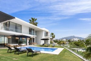 Villa for sale in Benahavís