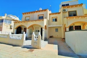 Quad House for sale in Playa Flamenca