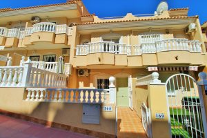 Town House for sale in Villamartin