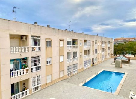 For sale: 2 bedroom apartment / flat in Torrevieja, Costa Blanca