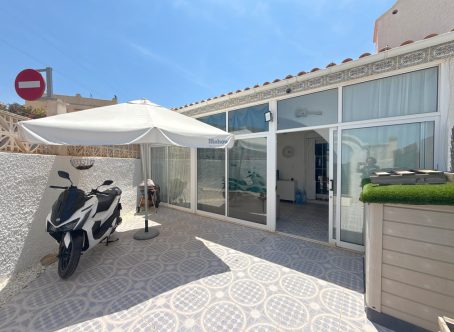 For sale: 2 bedroom bungalow in Villamartin, Costa Blanca