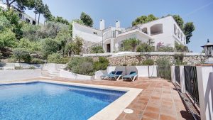 House – Detached Villa for sale in Mijas