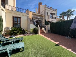 Bungalow for sale in Algorfa