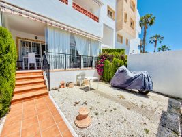 Apartment for sale in Villamartin