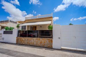 Detached Villa for sale in Algorfa