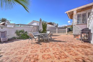 House – Detached Villa for sale in El Faro