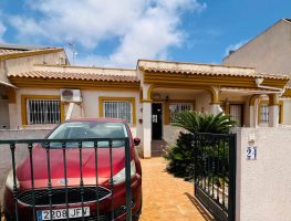 Bungalow for sale in Daya Nueva