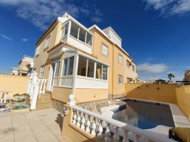 Quad House for sale in Ciudad Quesada