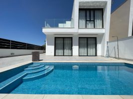 Detached Villa for sale in Benijofar