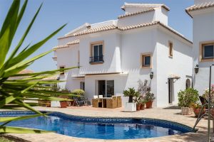 House – Semi-Detached House for sale in El Chaparral