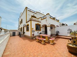 Quad House for sale in Los Montesinos